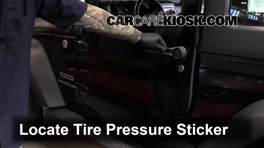 2014 Jeep Wrangler Sport 3.6L V6 Tires & Wheels Check Tire Pressure